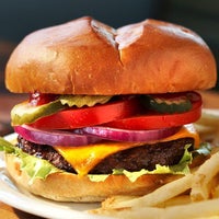 Foto diambil di Jack&amp;#39;s Prime Burgers &amp;amp; Shakes oleh Jack&amp;#39;s Prime Burgers &amp;amp; Shakes pada 9/18/2014
