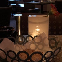 9/6/2015 tarihinde Louis M.ziyaretçi tarafından Aria Restaurant and Bar'de çekilen fotoğraf