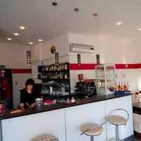 รูปภาพถ่ายที่ Canape Café - Bar - Lounge โดย Canape Café - Bar - Lounge เมื่อ 9/28/2014