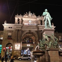 Zurich Hauptbahnhof City 人の訪問者 から 235個のtips 件 Zurich Hauptbahnhof City 人の訪問者 から 235個のtips 件