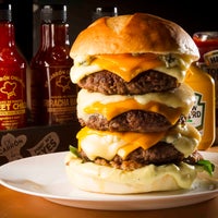 Foto tirada no(a) Thug Burger | Qual o tamanho da sua fome? por Thug Burger | Qual o tamanho da sua fome? em 5/12/2017