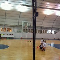 Foto diambil di Hidayet Türkoğlu Basketbol ve Spor Okulları Dikmen oleh Hayriş . pada 1/8/2017
