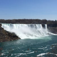 Foto tirada no(a) Courtyard Niagara Falls por Lena em 4/27/2016