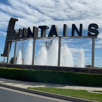 Foto tirada no(a) Fountains at Roseville por Vitaly I. em 4/1/2023