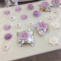 The Wilton School Of Cake Decorating And Confectionery Art