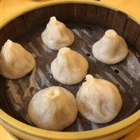 Photo taken at I Dumpling by Shirley L. on 9/1/2018