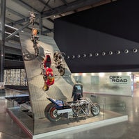 Снимок сделан в Harley-Davidson Museum пользователем Marty F. 10/1/2023