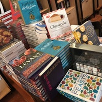 Photo taken at Prospero&amp;#39;s Books &amp;amp; Caliban&amp;#39;s Coffee by kaz080 on 7/31/2019