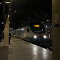 รูปภาพถ่ายที่ Станция Брест-Центральный / Brest Railway Station โดย Митя М. เมื่อ 11/5/2022
