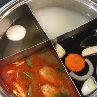 Photo taken at HOTPOT Buffet by Wut C. on 5/15/2018