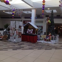 Photo taken at Kingsway Centre by Rachael on 11/11/2012