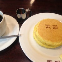 Photo taken at Coffee Tengoku by Shimazaki E. on 5/11/2013
