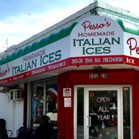 Foto scattata a Pesso&amp;#39;s Ices &amp;amp; Ice Cream da Pesso&amp;#39;s Ices &amp;amp; Ice Cream il 7/29/2016