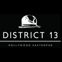 Foto tirada no(a) District 13 por District 13 em 10/29/2014