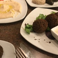 2/1/2017 tarihinde Michael J.ziyaretçi tarafından Salam Restaurant'de çekilen fotoğraf