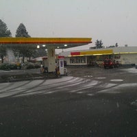 Das Foto wurde bei Shell von Papa John am 12/31/2012 aufgenommen