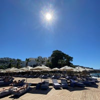 Photo taken at Swissôtel Resort Bodrum Beach by Evrim D. on 9/12/2023