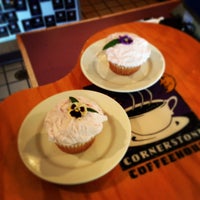 รูปภาพถ่ายที่ Cornerstone Coffeehouse โดย Cornerstone Coffeehouse เมื่อ 7/3/2013
