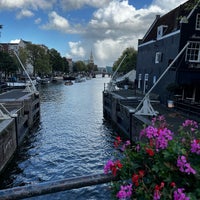 Photo taken at Amsterdam Canal Cruises by Abdulaziz M. on 10/14/2023