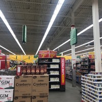 Das Foto wurde bei Walmart Supercentre von Israel G. am 1/2/2020 aufgenommen