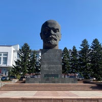 Photo taken at Памятник В.И. Ленину by Гуфи on 9/23/2020