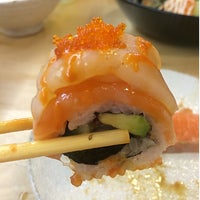 Photo taken at Omote Sushi Bar by 💞🍭🍫🍒Ying😎💑💕 on 8/4/2015