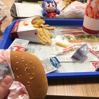 Photo taken at Burger King by Elza S. on 11/24/2018