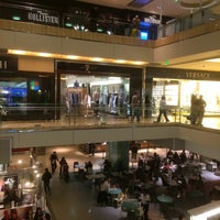 hollister galleria mall