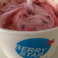 4/28/2013에 Thomas H.님이 Berrystar Frozen Yogurt에서 찍은 사진