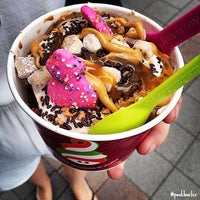 Photo taken at Menchie&amp;#39;s by Menchie&amp;#39;s on 12/3/2014