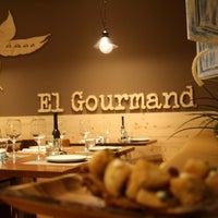 Снимок сделан в El Gourmand restaurant пользователем el gourmand 8/11/2016