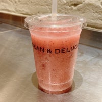 Photo taken at DEAN &amp;amp; DELUCA by Hiro on 9/3/2023