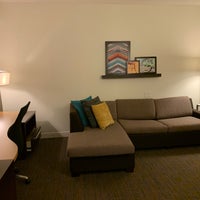 3/21/2022 tarihinde Hiroziyaretçi tarafından Residence Inn by Marriott Orlando at SeaWorld'de çekilen fotoğraf