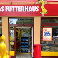 Photo taken at DAS FUTTERHAUS by das futterhaus franchise co kg on 8/14/2016