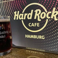 Photo taken at Hard Rock Cafe Hamburg by Lars on 10/10/2022