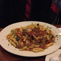 1/7/2018 tarihinde Beth B.ziyaretçi tarafından Mazzella&amp;#39;s Italian Restaurant'de çekilen fotoğraf