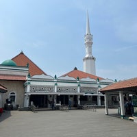 Photo taken at Masjid Keramat Luar Batang by Omid H. on 11/14/2022