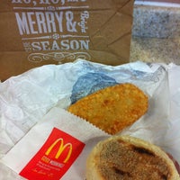 Photo taken at McDonald&amp;#39;s by Stephen M. on 12/23/2012