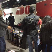 Photo taken at Terminal de Autobuses ADO by Heder on 12/26/2012