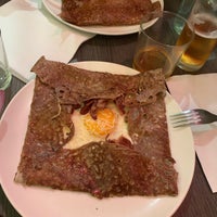 Photo taken at Crêperie Framboise by Lohanna C. on 5/20/2019