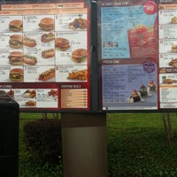 Photo taken at SONIC Drive-In by Joey on 6/6/2013