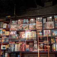 Photo prise au The Corner Grill, Bar + Game Room par Bryan W. le1/11/2020