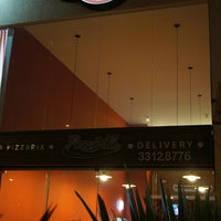 รูปภาพถ่ายที่ Pizza Ville โดย Pizza Ville เมื่อ 10/23/2012