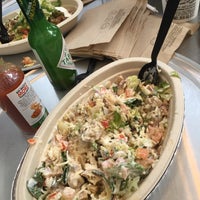 Photo taken at Chipotle Mexican Grill by M on 9/4/2017