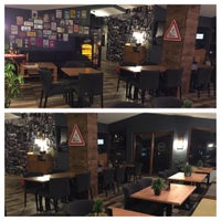 Foto scattata a Jin Cafe &amp;amp; Pub da Jin Cafe &amp;amp; Pub il 3/23/2015