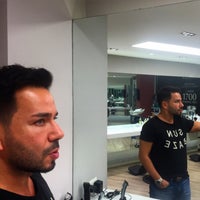 Photo taken at Salon Veysel by Serkan on 10/28/2015