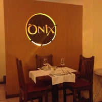 รูปภาพถ่ายที่ Onix Restaurante Bar โดย Andrea เมื่อ 3/29/2013