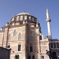 Photo taken at Laleli Mosque by Hüseyin Ş. on 1/23/2015