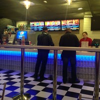 Das Foto wurde bei Starlite Burger Express von Толик am 9/16/2013 aufgenommen