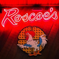 Photo taken at Roscoe&amp;#39;s House of Chicken and Waffles by Eric R. on 12/8/2023